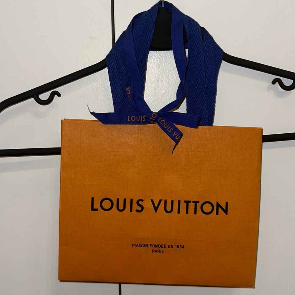 SMALL LOUIS VUITTON SHOPPING BAG WITH RIBBON